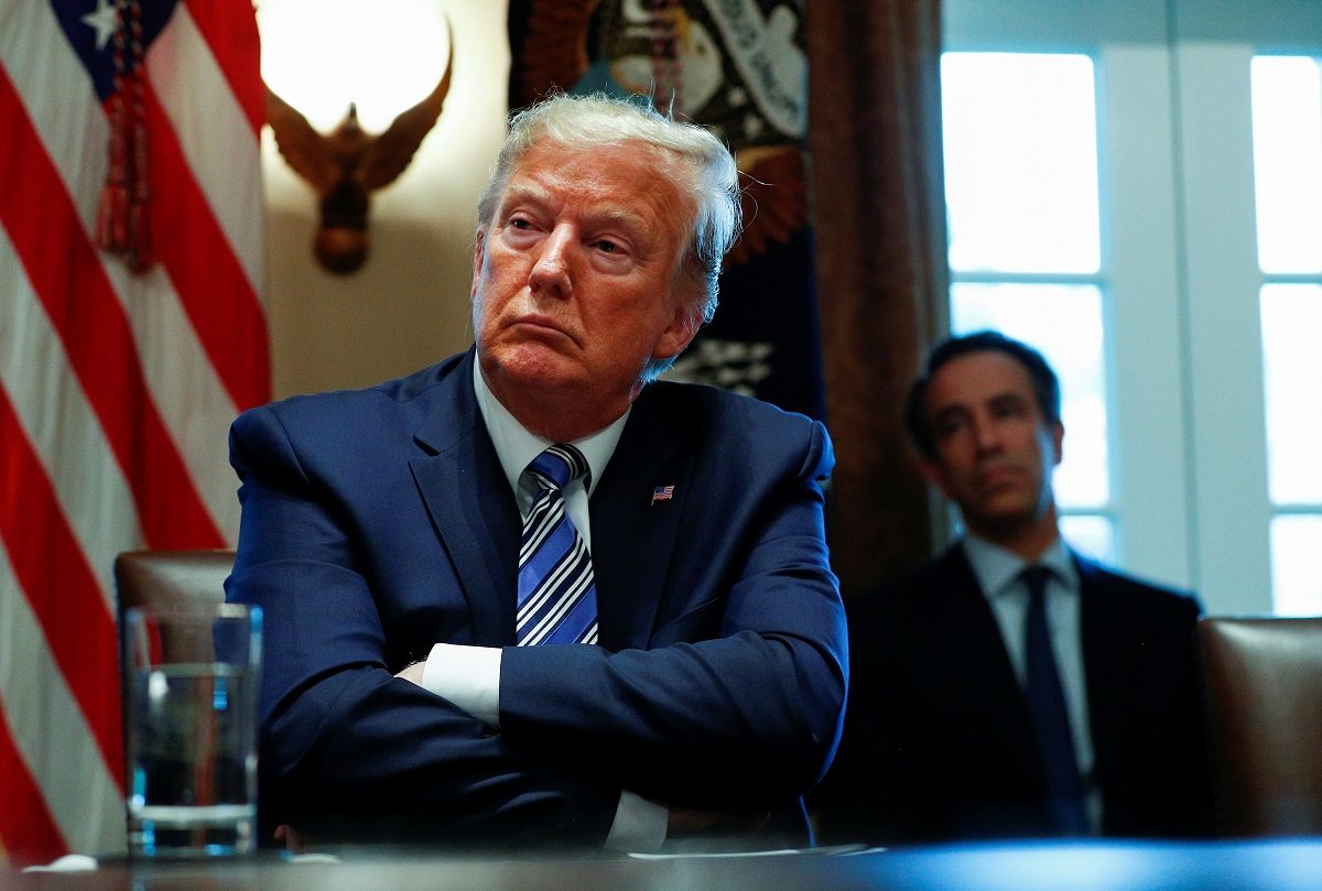 الكونغرس يحد من صلاحيات ترامب في شن حرب على إيران بقانون جديد