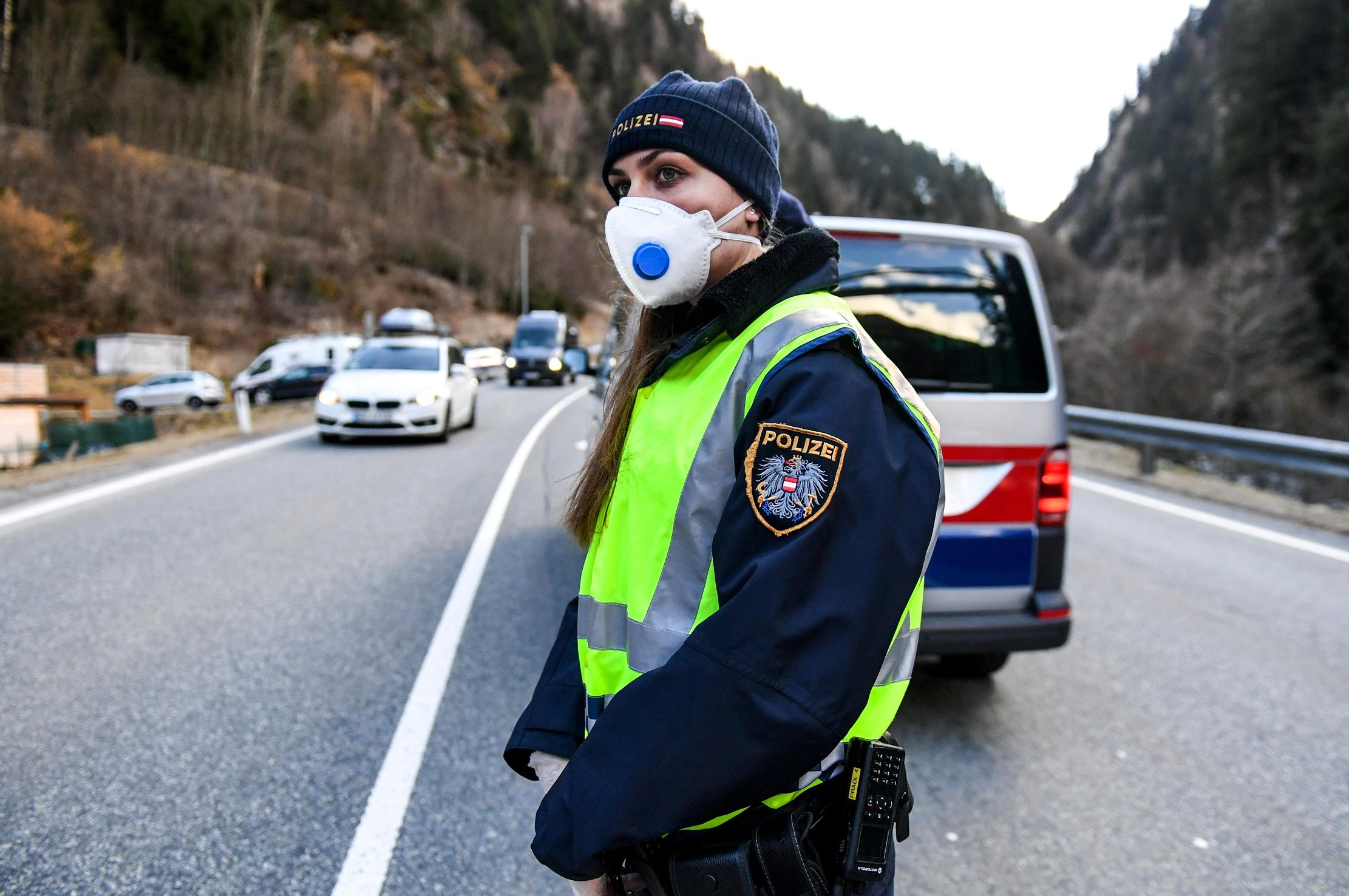 عزل الناس بمجرد أن يشعروا بالمرض سيكون أقل فاعلية بكثير في إبطاء انتشار الجائحة