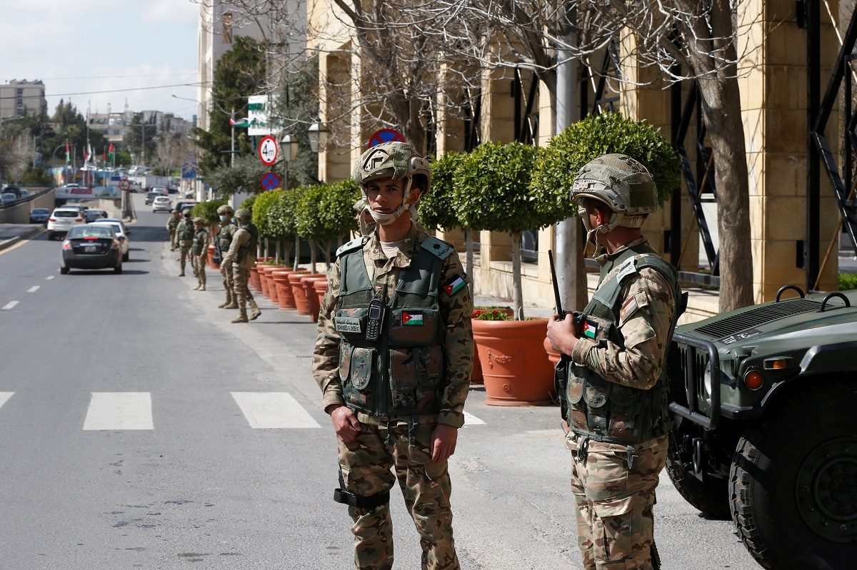 الأردن يُغري مواطنيه للبقاء في المنازل بسبب كورونا.. عمّان ترفع الحظر عن لعبة “ببجي”