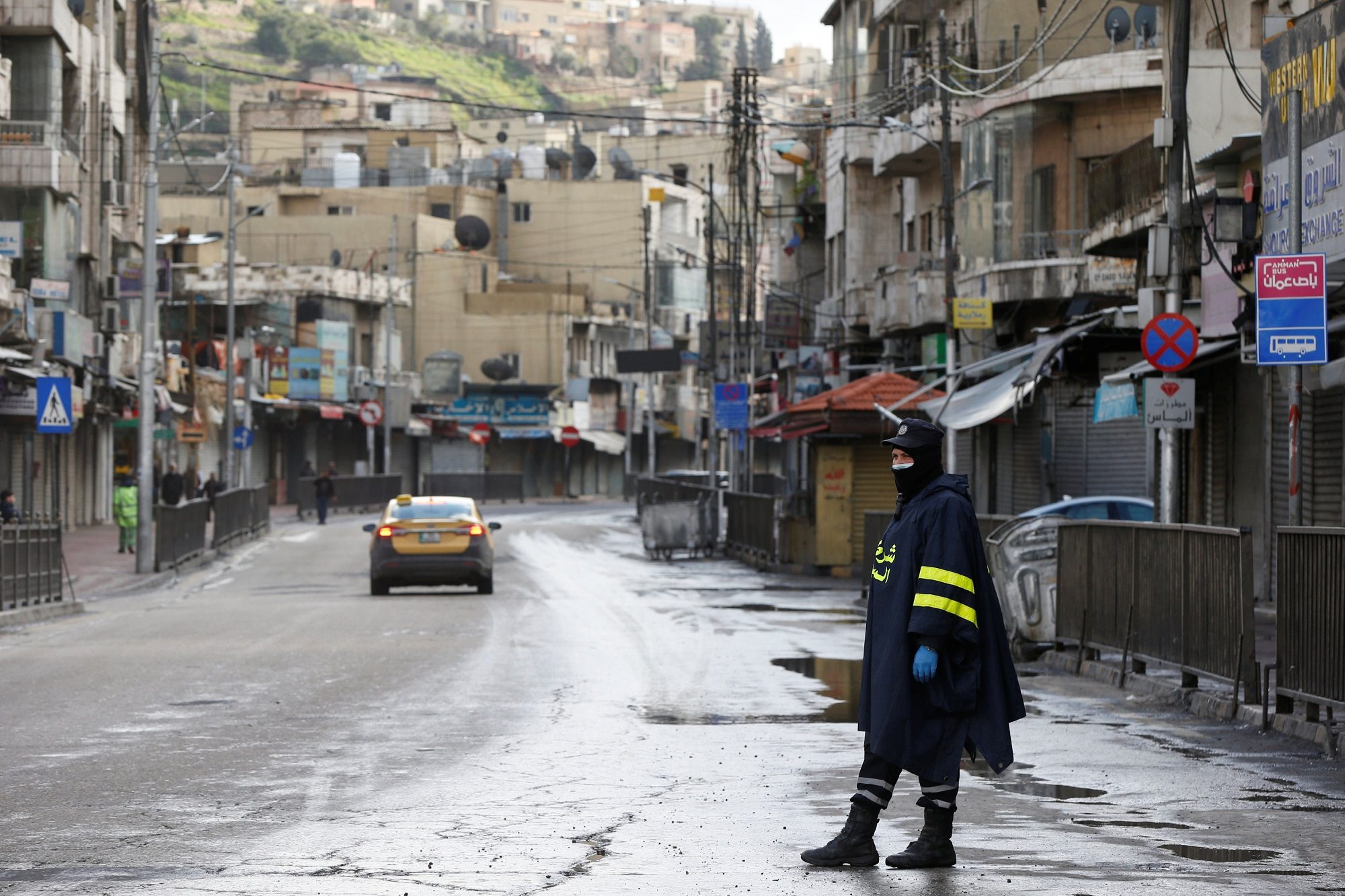 إطلاق صافرات الإنذار في الأردن تطبيقاً لقرار حظر التجول بسبب كورونا (فيديوهات)