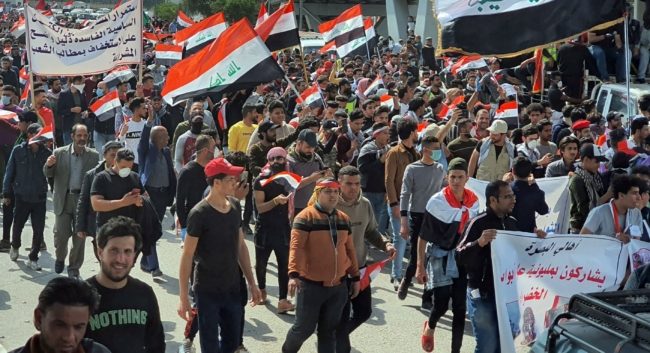 عام على احتجاجات العراق، ما الذي تغير؟ هكذا يتحايل المسؤولون على المتظاهرين