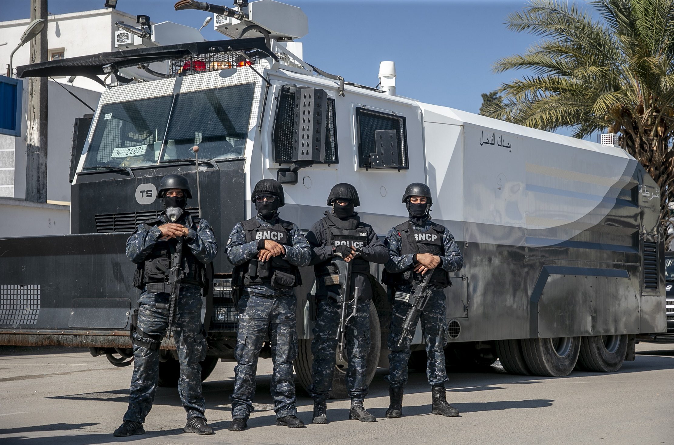 تعقيم العاصمة تونس من فيروس كورونا