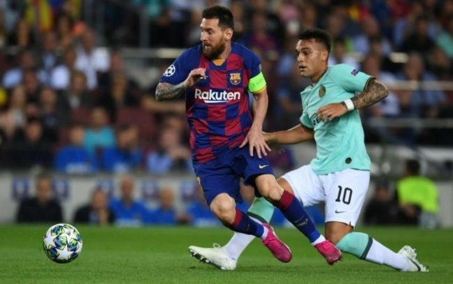 رغم اقتراب الصفقة من الحسم.. إنتر ميلان يحاول استغلال رغبة برشلونة في تحقيق أهدافه