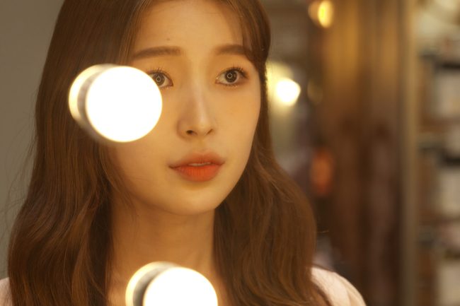 ممنوع بأمر شرطة الموضة.. كيف أصبح وضع المكياج تمرداً على الدولة في كوريا الشمالية؟