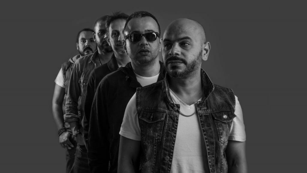 “حفل بالبيجاما”.. فنانون مصريون يحيون حفلاتهم من المنزل بسبب كورونا