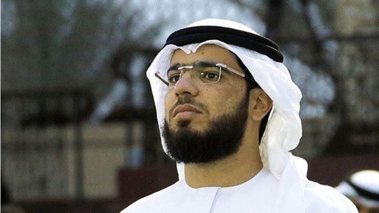 القاضي وبَّخه وسط المحكمة.. الإمارات تبدأ محاكمة الداعية وسيم يوسف وتوجه له اتهاماتٍ عقوبتها السجن
