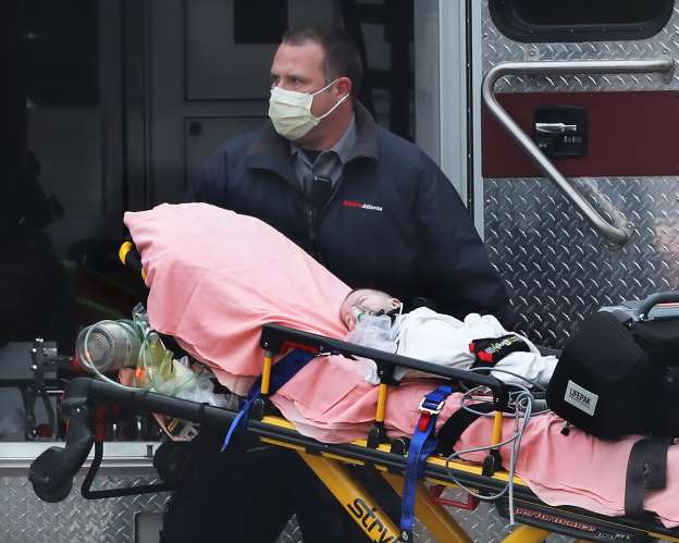 لأول مرة في العالم.. وفاة رضيع بعد إصابته بفيروس كورونا  ﻿