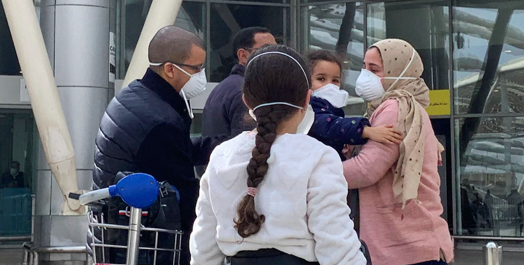 مصر ستُعزل عن العالم.. السفير الفرنسي في القاهرة يحذر من أزمة بسبب كورونا