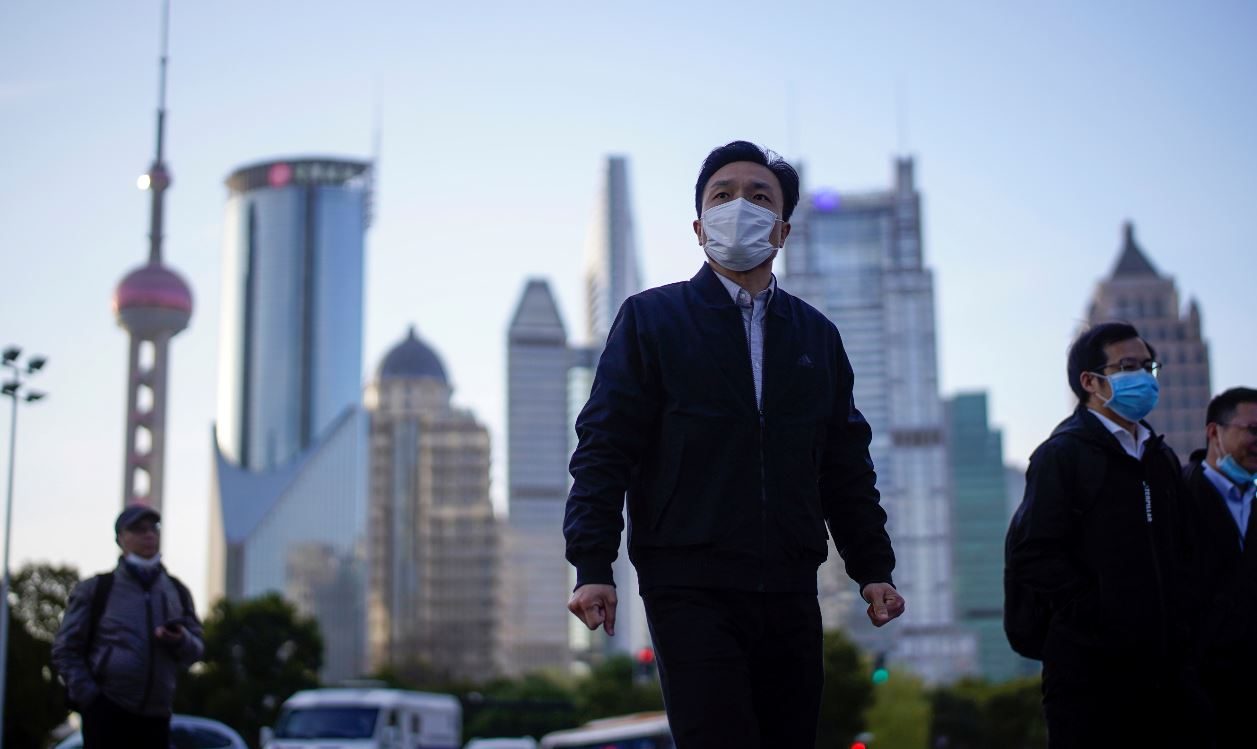 المكاتب الأجنبية في الصين ممنوعة بموجب القانون من توظيف المواطنين الصينيين