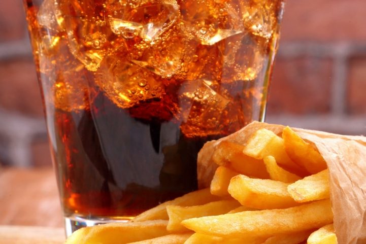  صودا دايت وبطاطا مقلية 