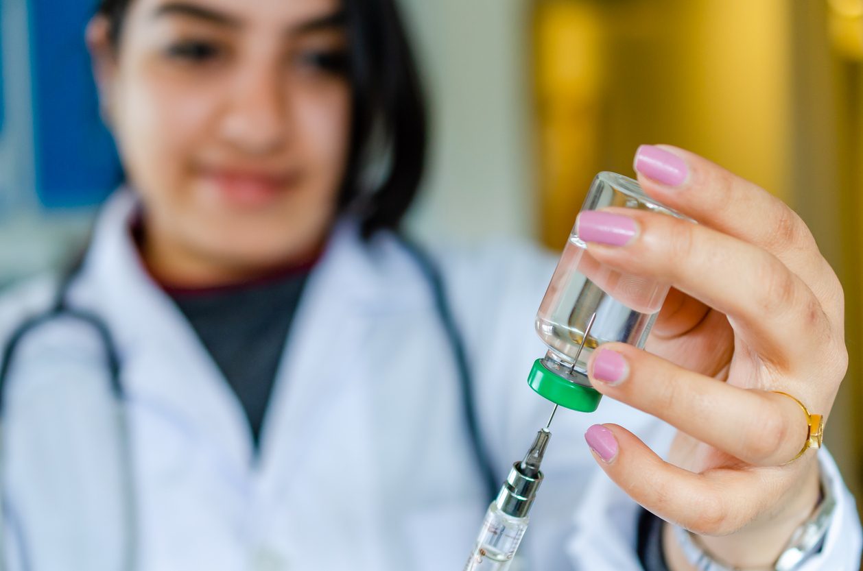 لقاح الإنفلونزا..ما أهميته ومتى يجب عليك تلقيه؟ إليك الإجابات عن كل ما تحتاج معرفته حوله