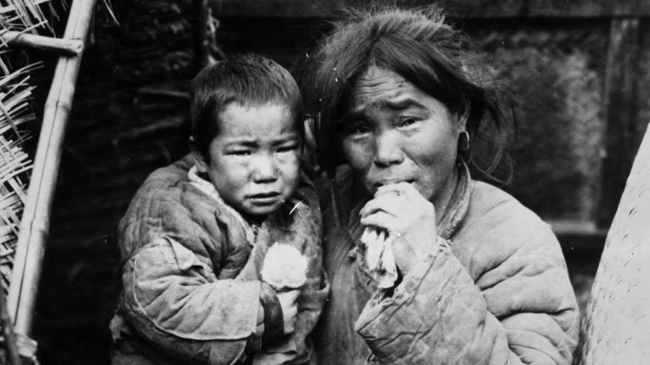 لماذا يأكل الصينيون الحشرات والزواحف وكل الكائنات الحية على الأرض؟ القصة بدأت قبل 60 عاماً