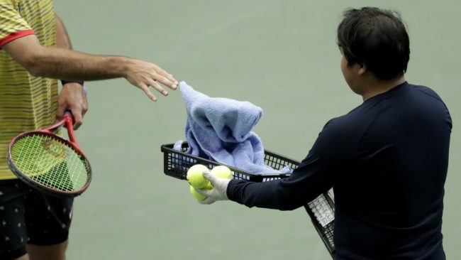 بسبب كورونا.. مئات من لاعبي التنس لن يجدوا قوت يومهم خلال 3 أسابيع