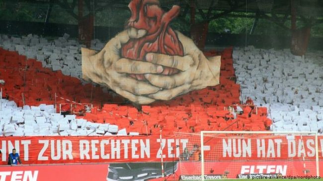 نادٍ ألماني يبيع “الخيال” لمشجعيه لتعويض خسائر توقف الدوري