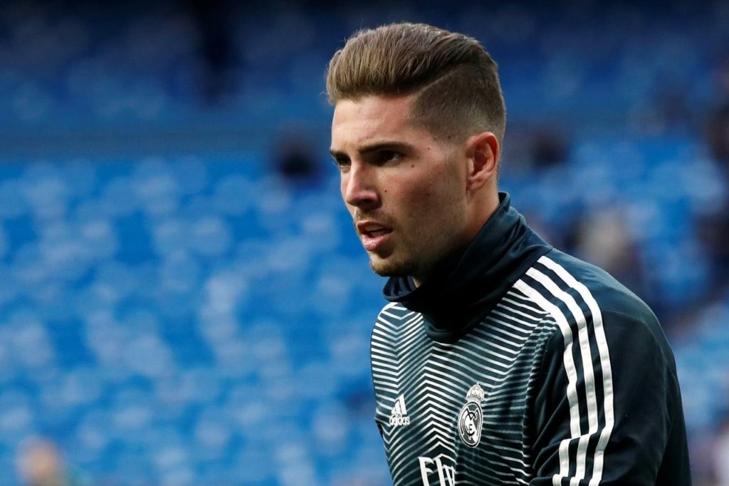 لوكا زيدان حارس راسينغ سانتاندير الإسباني (رويترز)