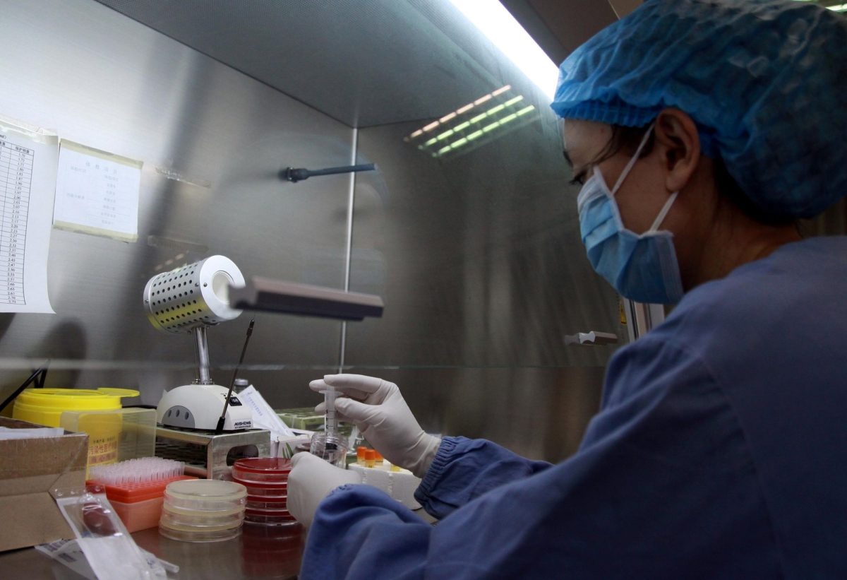 خرج عن صمته.. مختبر ووهان الذي يواجه اتهامات بتسريبه كورونا يعلِّق