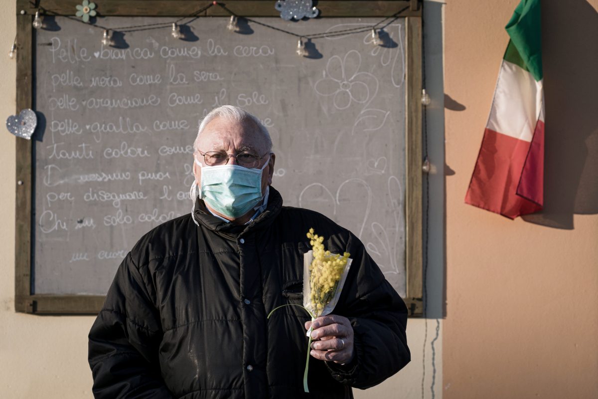 جائحة كالحرب.. عائلات إيطالية تروي فجيعتها بأفرادها الذين أزهقت كورونا أرواحهم