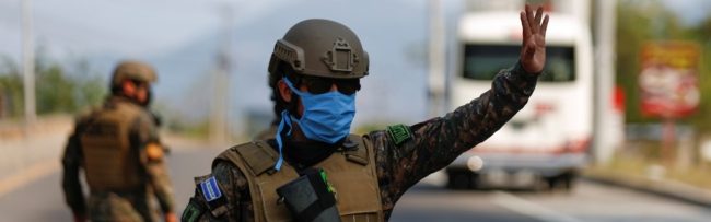 من نقل الموتى إلى قرصنة الأدوية.. كيف تغيرت مهمات الجيوش والمخابرات في عصر كورونا؟