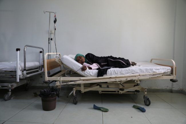 حرب ومجاعة وكورونا أيضاً.. اليمن “غير السعيد” ينتظر ما هو أصعب بعد وصول الوباء إليه