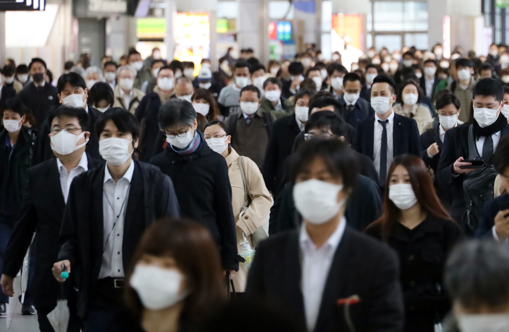 كورونا يُنشط انتشاره بالصين! أعلى حصيلة لإصابات جديدة منذ أسابيع، واكتشاف حالتين لحمى الخنازير