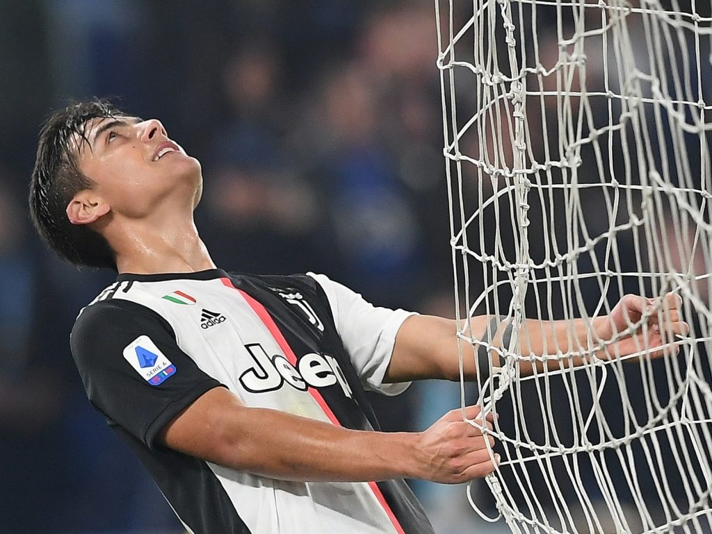 فيروس كورونا يُلاحق باولو ديبالا (رويترز)