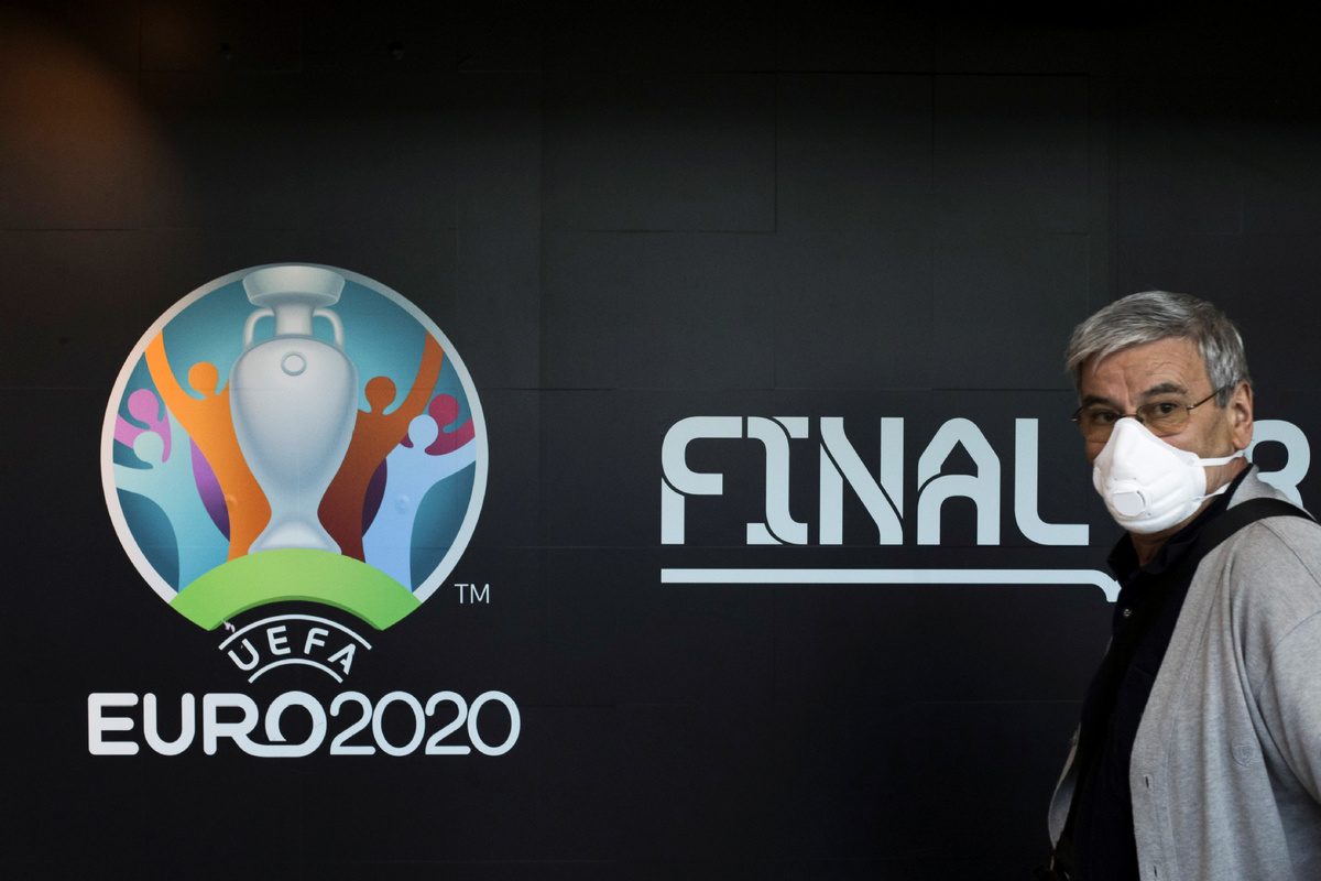 ركود كروي عالمي بسبب كورونا.. وهذه هي سيناريوهات المستقبل