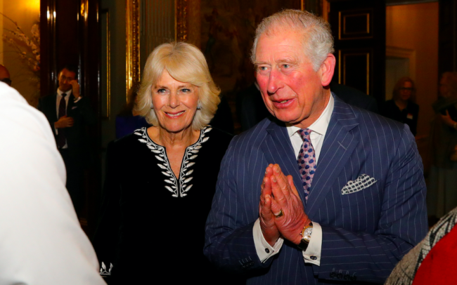 مجلة “فوغ” تفاجئ قراءها: ولي العهد الأمير تشارلز أكثر رجال بريطانيا أناقة