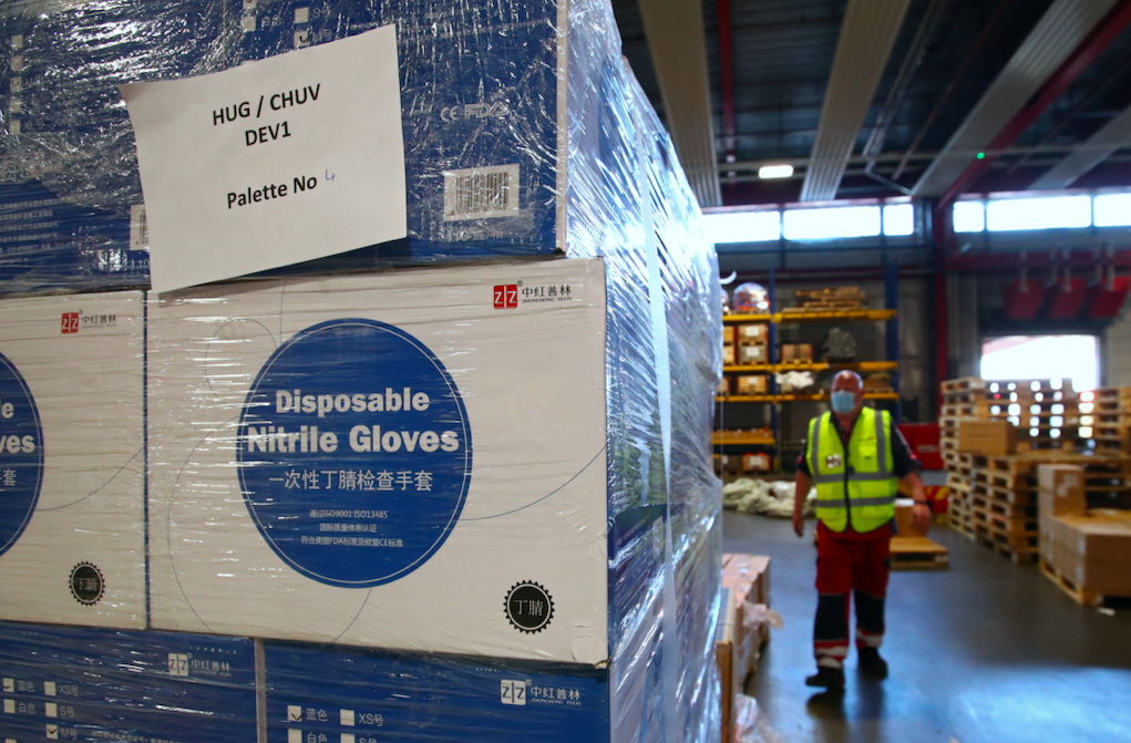 الصين تخدع إيطاليا في أزمة كورونا.. تبرعت لها روما بمعدات طبية فقامت بكين ببيعها لهم!