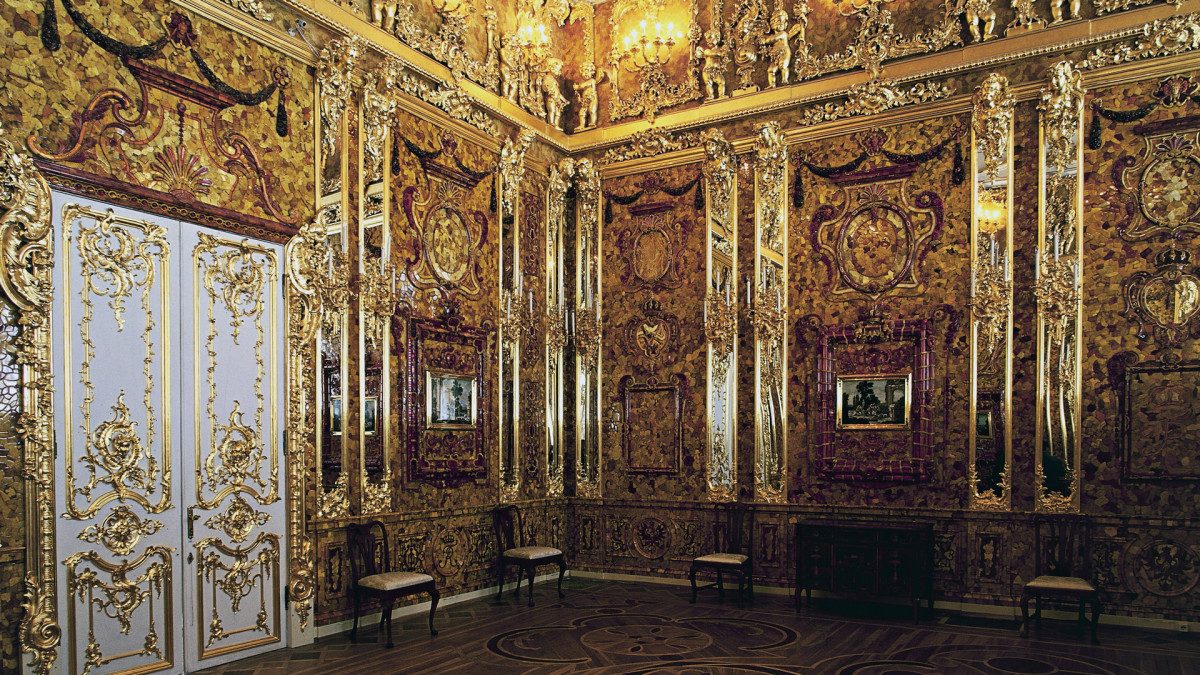 كنوز أسطورية