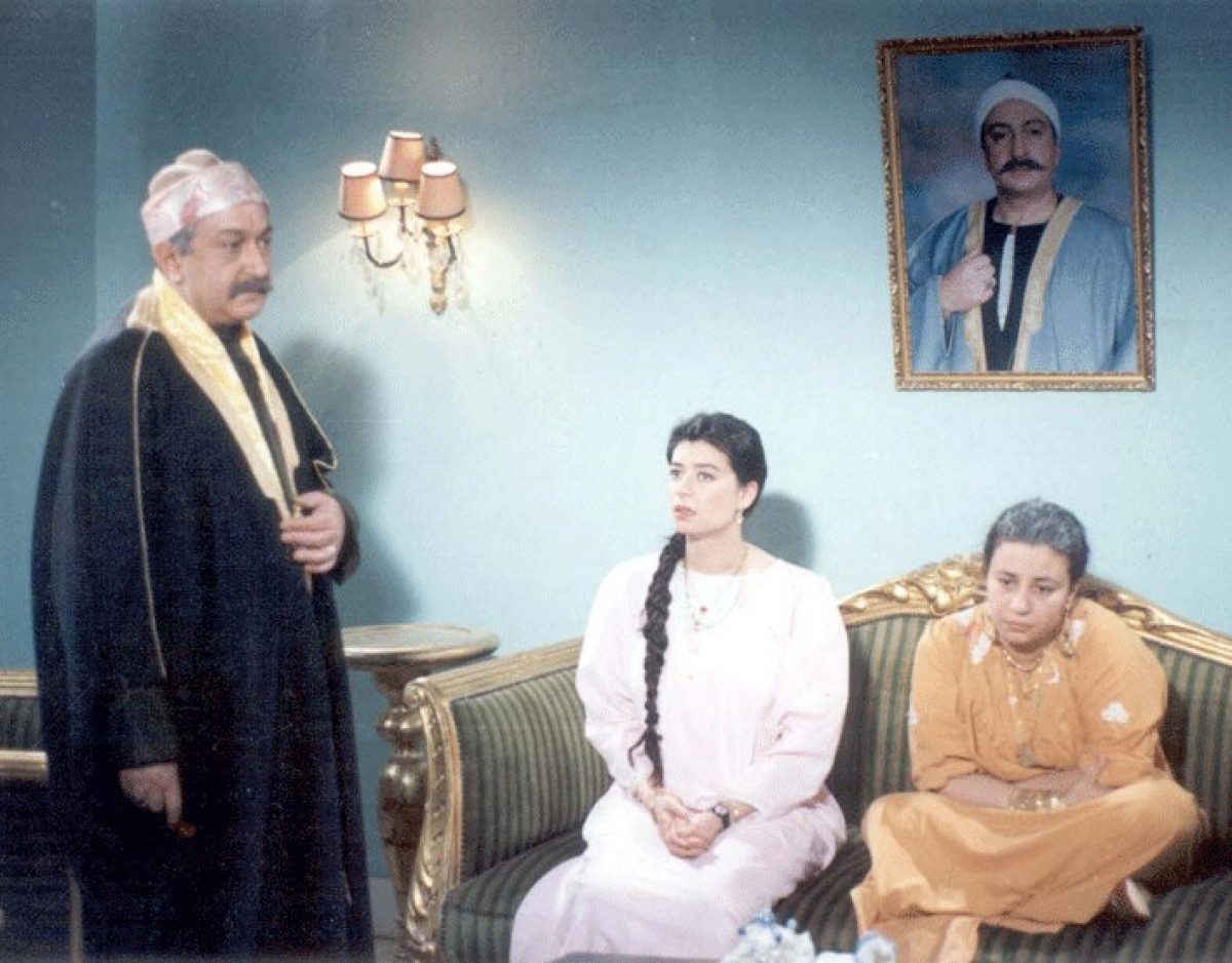 لنتخيل أن يسرا ومحمود عبدالعزيز أديا دور "فاطنة وعبغفور البرعي".. تعالَ نسترجع ذكريات مسلسل "لن أعيش في جلباب أبي"