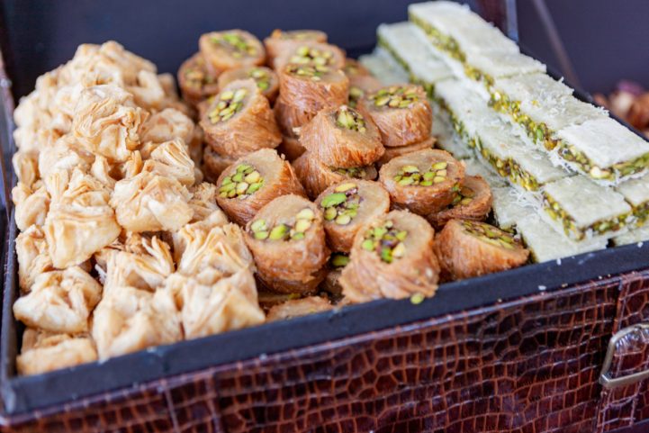  الحلويات 