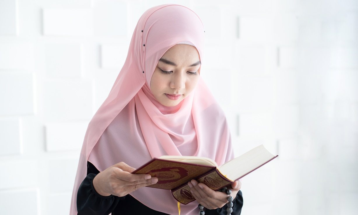 الحيضُ تمامُ الأنوثة.. رسالة خاصة من صيدلاني إلى الفتيات في رمضان