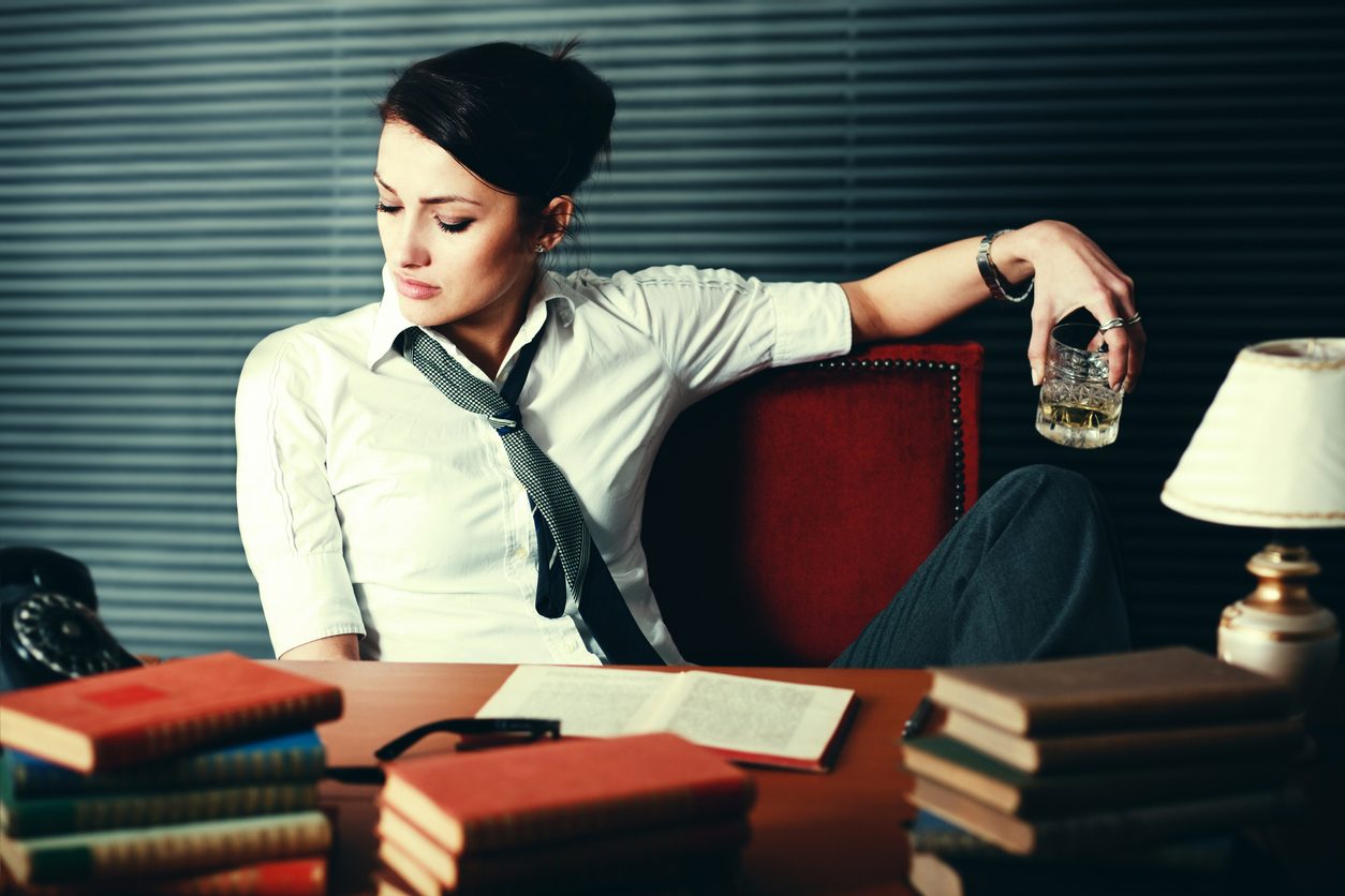 ضد المحاكمة.. هل يجب أن نفصل بين شخصية الكاتب وإبداعه؟