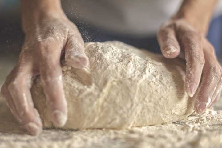  عجينة البيتزا 