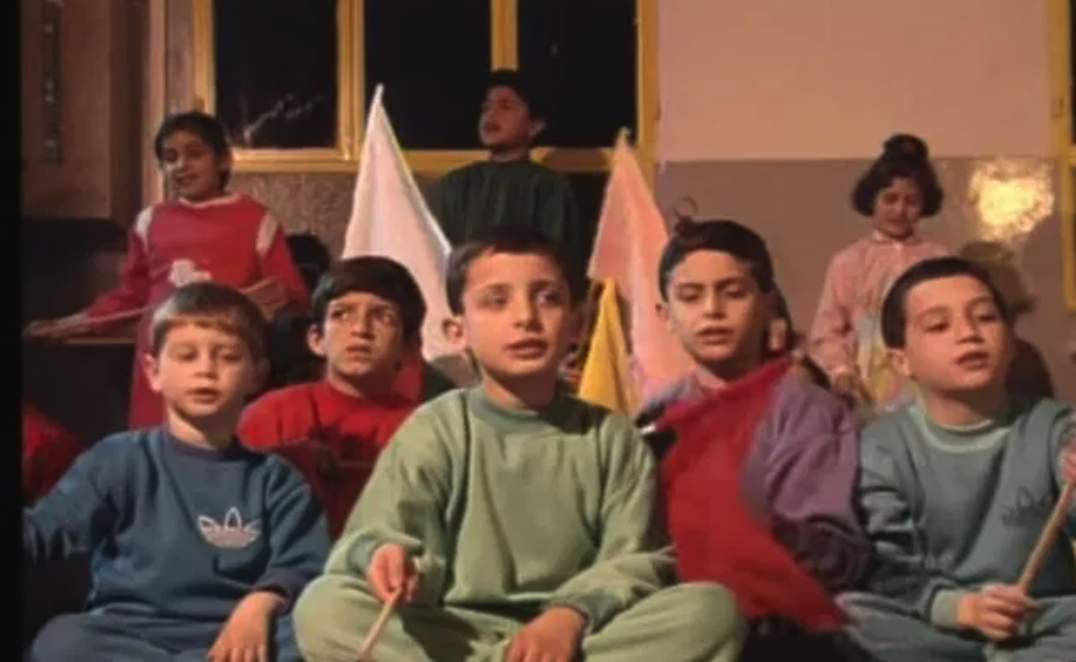 “ضوّوا الشوارع خلّوها تغني من جديد”.. كيف عبرت أغنية “علوا البيارق” عن أجواء رمضان في لبنان أثناء الحرب الأهلية؟