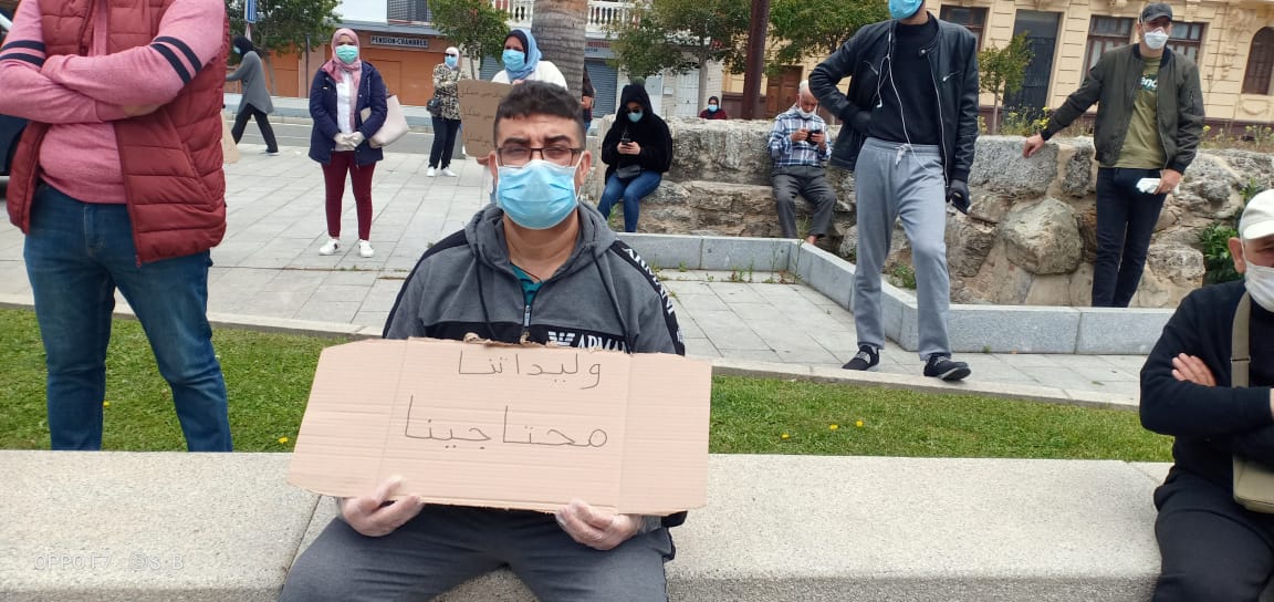 أزمات نفسية ومادية، ولكن متى العودة؟ سياح مغاربة يتظاهرون من أجل العودة إلى بلادهم