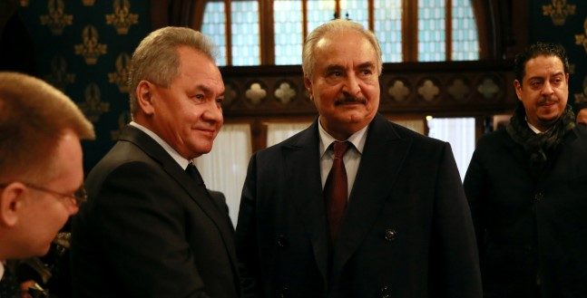 أمريكا تقول إن طائرات روسيا لن تنقذ حفتر، فما هدف موسكو الحقيقي إذن؟