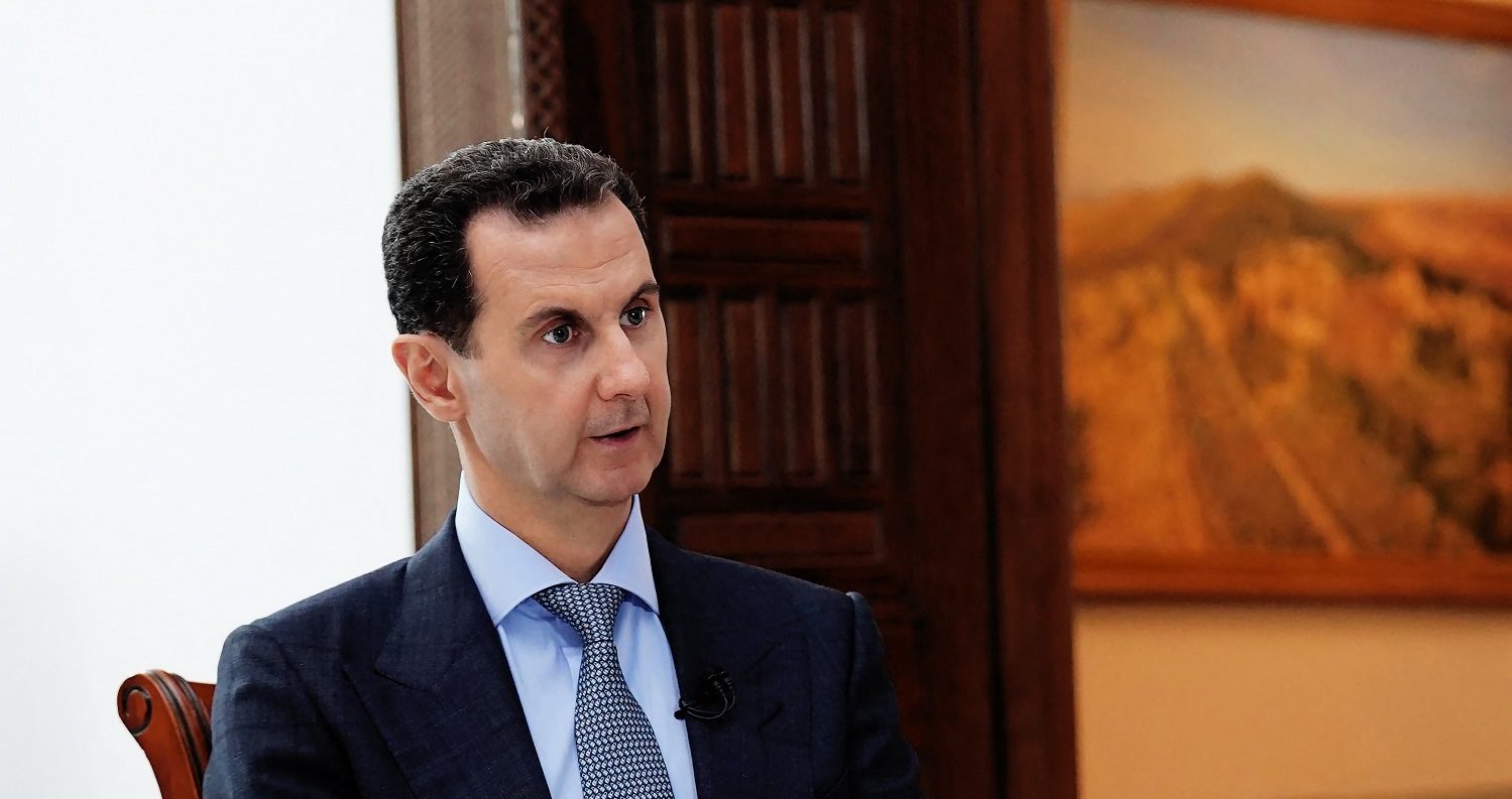 خلاف نادر في رأس النظام السوري يظهر للسطح.. ابن خال الأسد يكشف المستور ويناشده، فما القصة؟