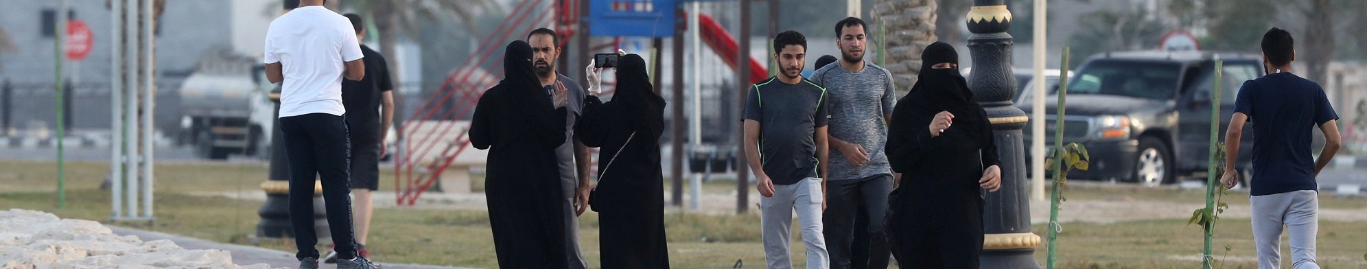 ضرائب ورسوم ورفع دعم.. كيف تغيرت حياة السعوديين والوافدين بعد تولي محمد بن سلمان ولاية العهد؟