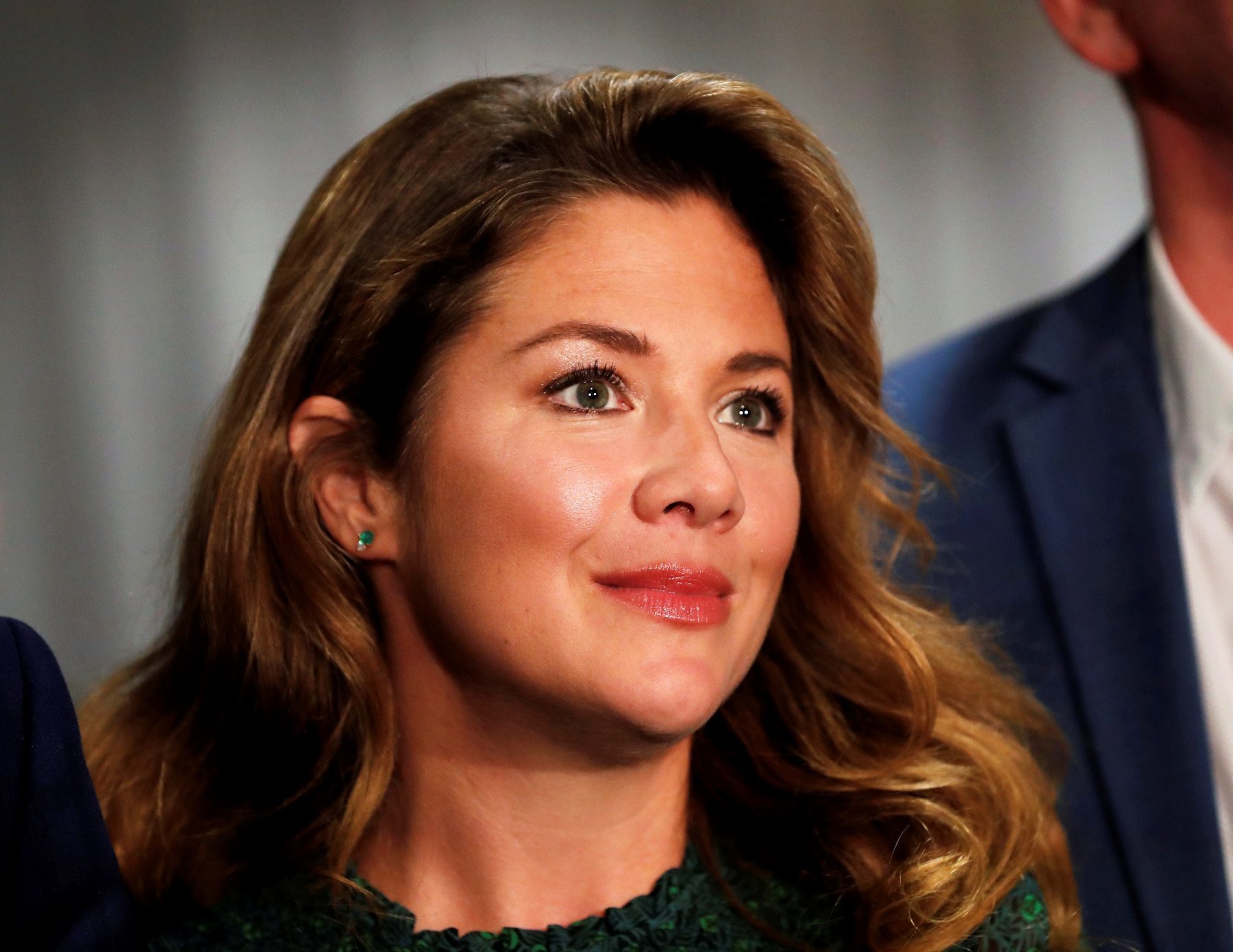 “الحياة مع زوج و3 أطفال تحت سقف واحد أمر صعب!”.. زوجة رئيس وزراء كندا تحكي تجربتها مع الإصابة بكورونا