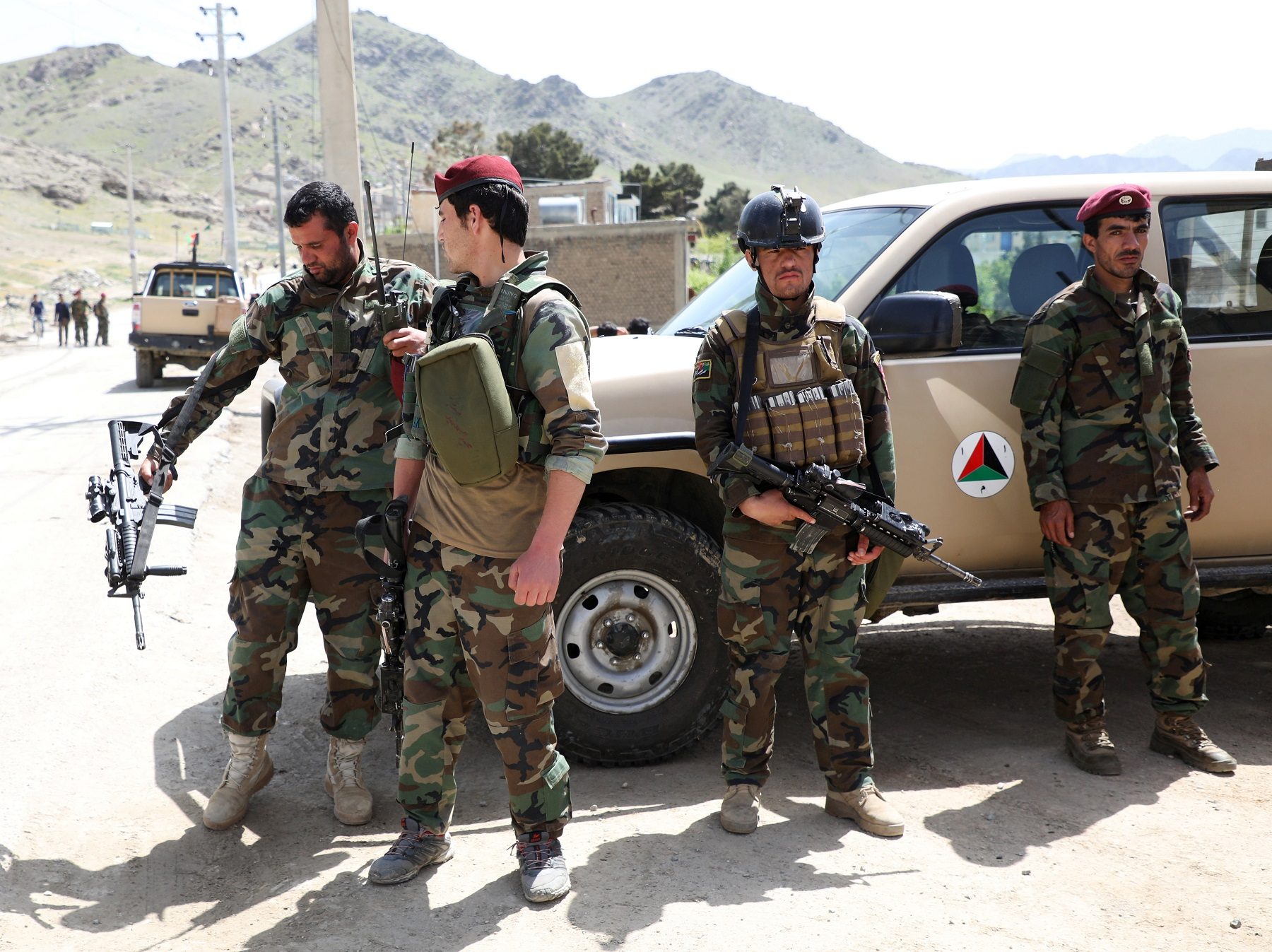 حرس الحدود الإيراني يعذب 70 مهاجراً ويلقي بهم في النهر.. مات 23 أفغانياً وكابول تبدأ التحقيق