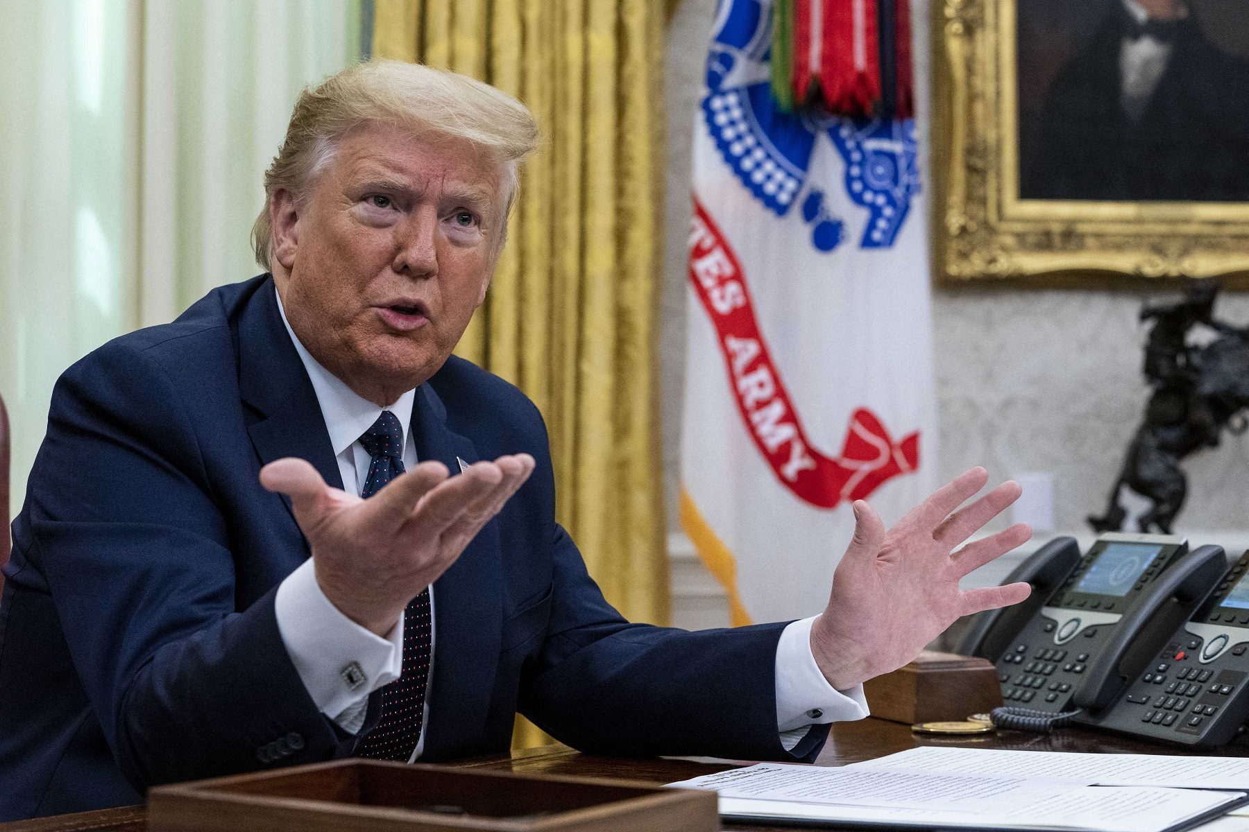 لماذا اختفى اسم “جوجل”؟ اكتشاف تعديل “مثير” في النسخة النهائية لقانون ترامب ضد مواقع التواصل