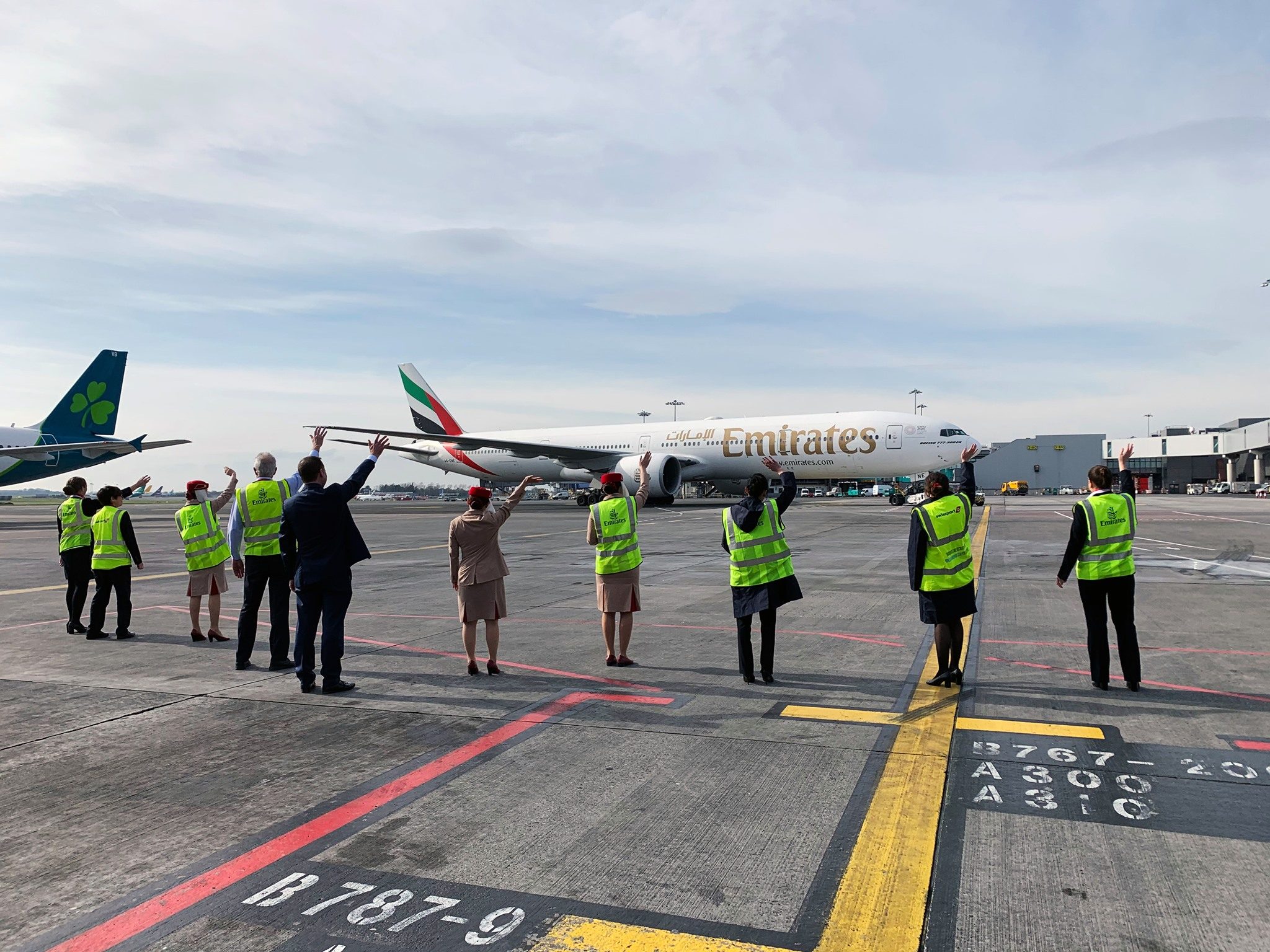 طيران الإمارات تخطط للاستغناء عن 30 ألف وظيفة.. التعافي لن يحدث قبل 18 شهراً على الأقل