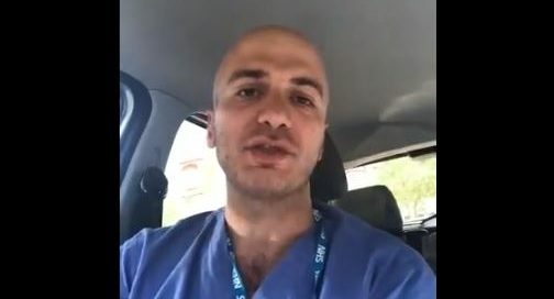 اللاجئ السوري حسن عقاد