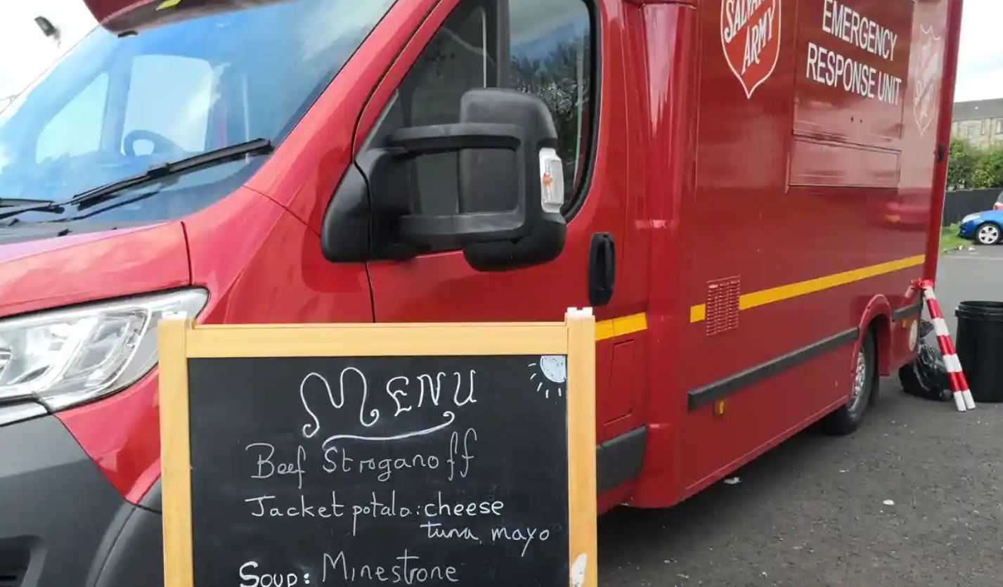 وحدة الدعم الغذائي المتنقلة التابعة لجيش الإنقاذ