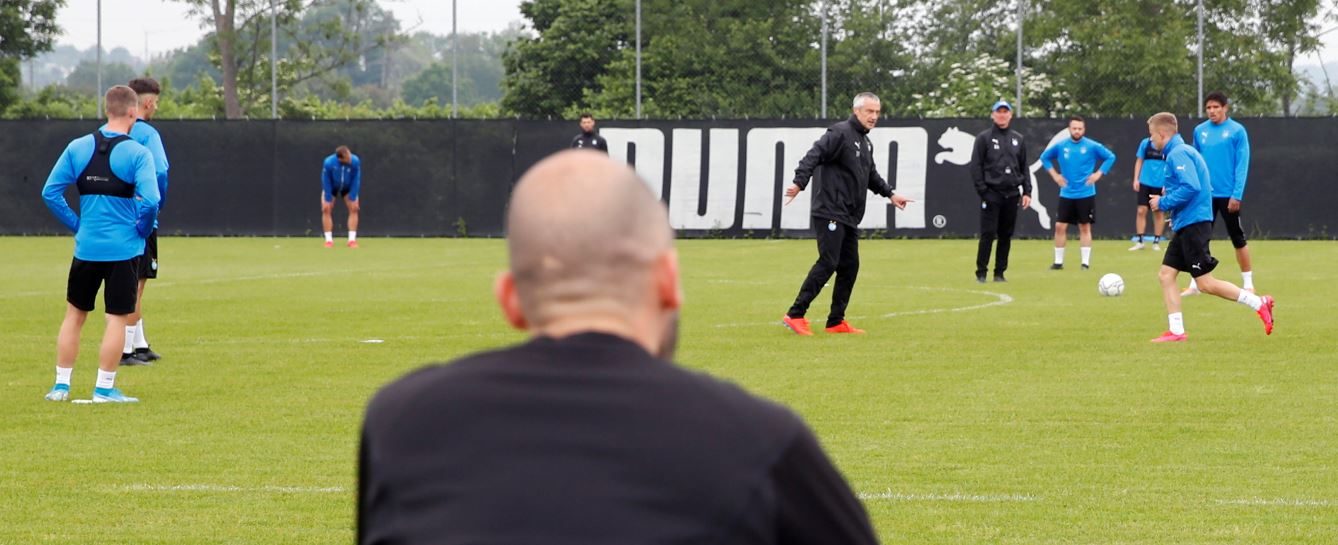 الخضوع للفحص أمر غير قابل للتفاوض إذا كانت الرياضة ستعود عاجلاً