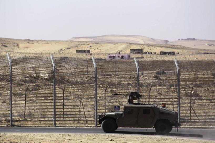 إدارة ترامب تفكر بقرار قد يفكك قوة حفظ السلام بسيناء.. لماذا يبدو الجيش المصري سعيداً بالأمر؟