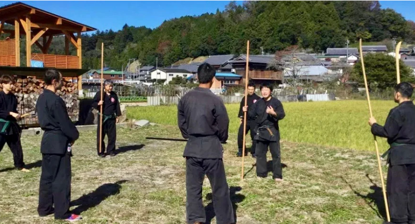 تتعلم كل شيء عنهم لكن لن تصبح واحداً منهم.. جامعة يابانية تمنح درجة أكاديمية في دراسات النينجا