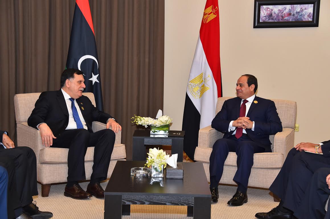 هل تتقارب مصر مع حكومة الوفاق الليبية وتترك حفتر؟ 3 مؤشرات تؤكد ذلك