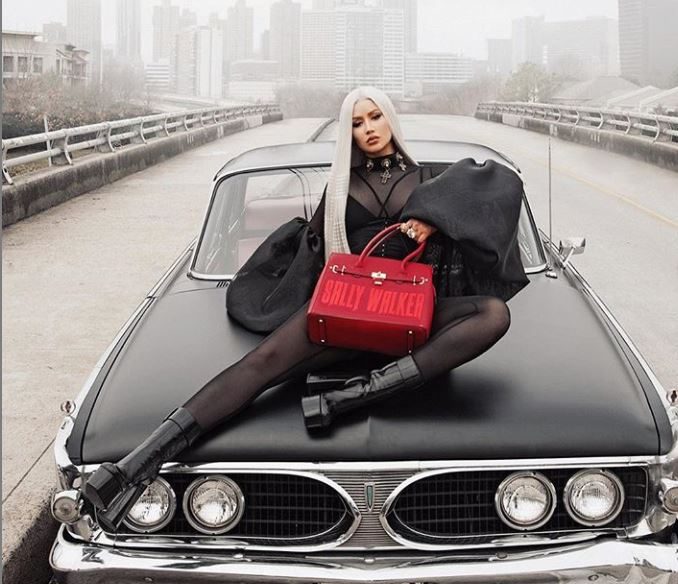 إيغي أزاليا/الصورة من حسابها في انستغرام